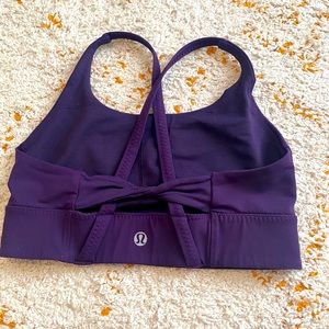 Lululemon sports bra